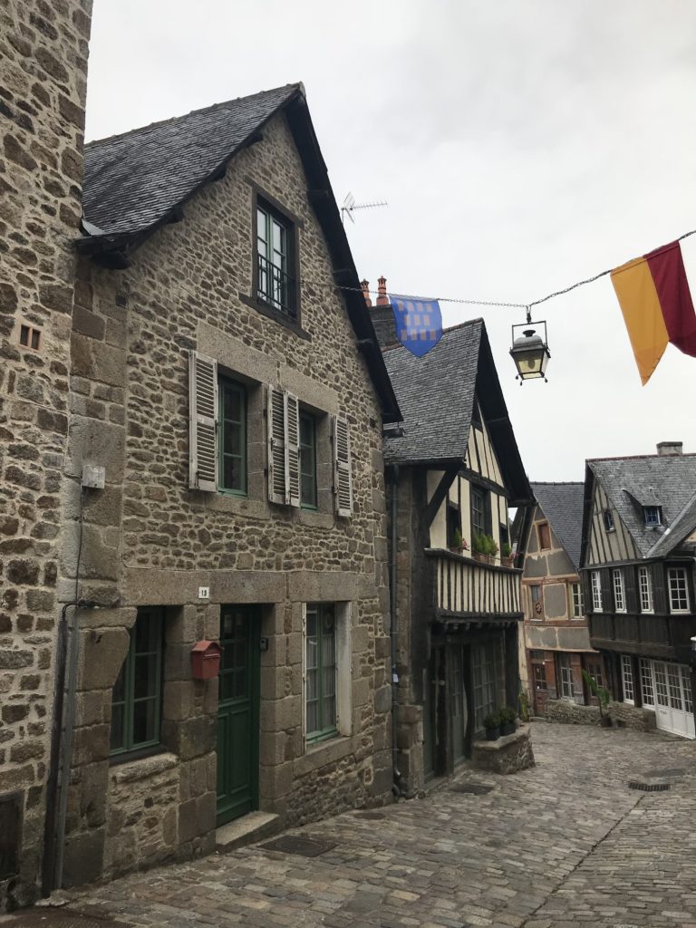 Dinan